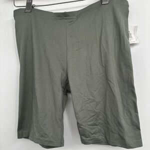 Sexy Basics Active Yoga Shorts Women's Size M NEW $90